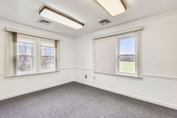 2102 Gallows Rd, Vienna, VA, 22182